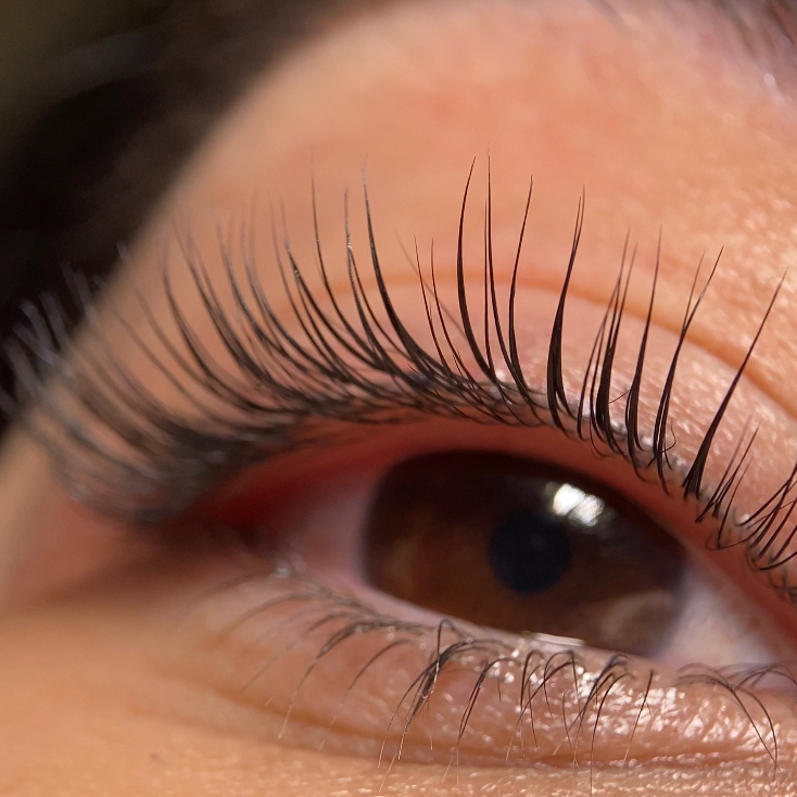 Ламинирование ресниц, окрашивание, уход