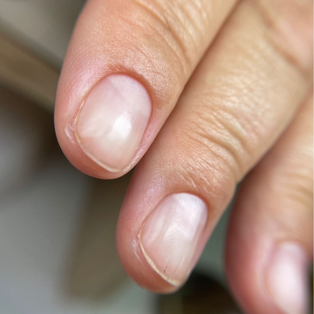 Маникюр классический