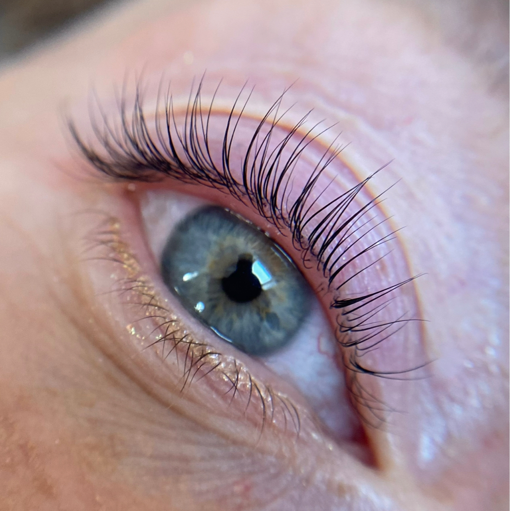 Ламинирование ресниц