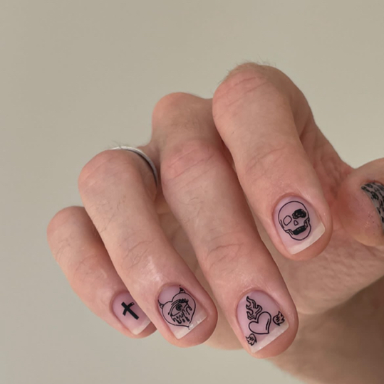 Маникюр без покрытия (мужской)   Гигиенический маникюр без покрытия - Снятие предыдущего покрытия, если оно есть - Комбинированный маникюр  - Опил фор