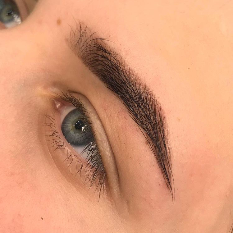 Оформление и окрашивание бровей