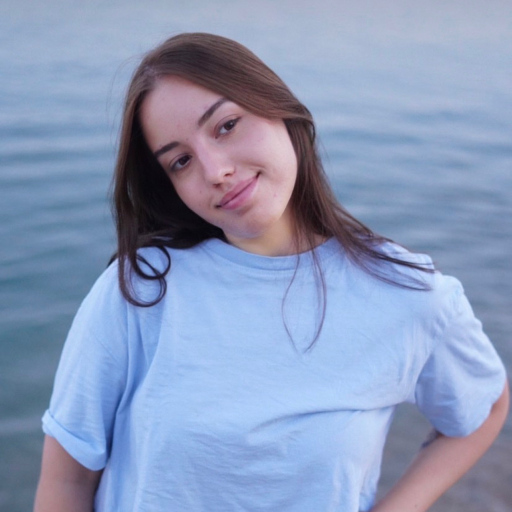 Юля