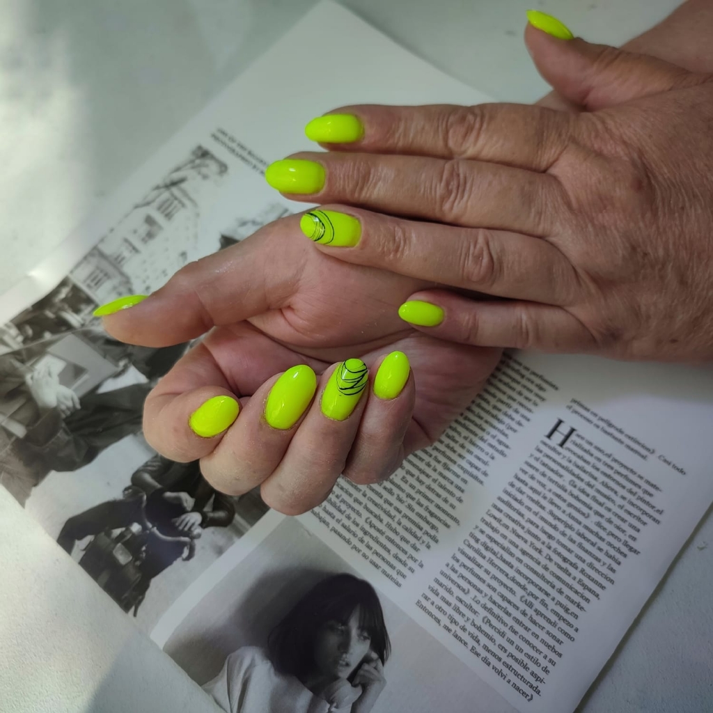 Коррекция ногтей