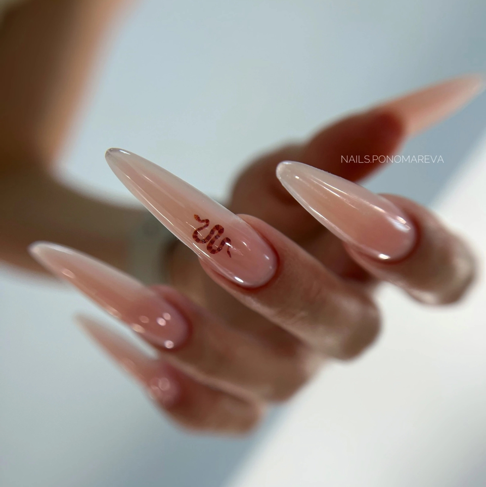 Наращивание ногтей extra длины