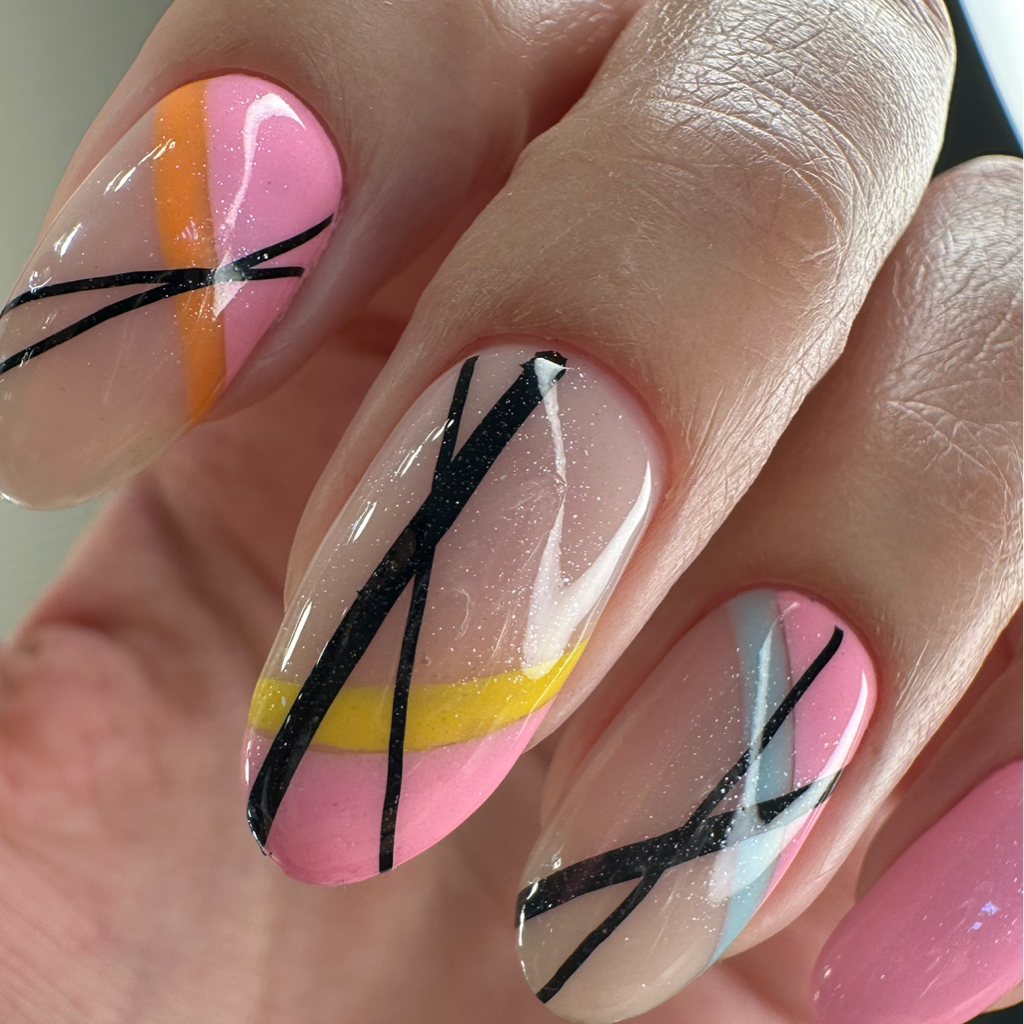 Маникюр InStyle: снятие старого покрытия + маникюр с укреплением + дизайн по желанию (стемпинг/френч/лунки/градиент/поталь/слайдеры/объемные игрушки