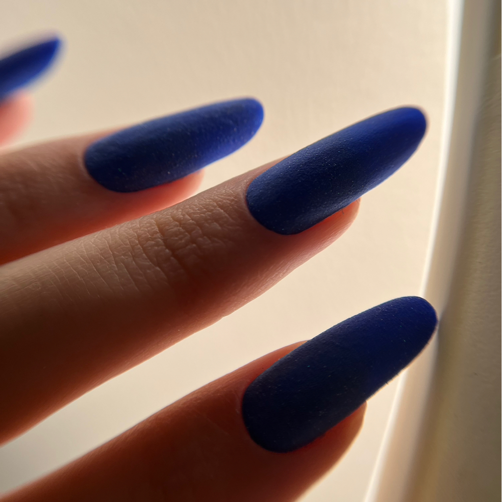 Наращивание ногтей