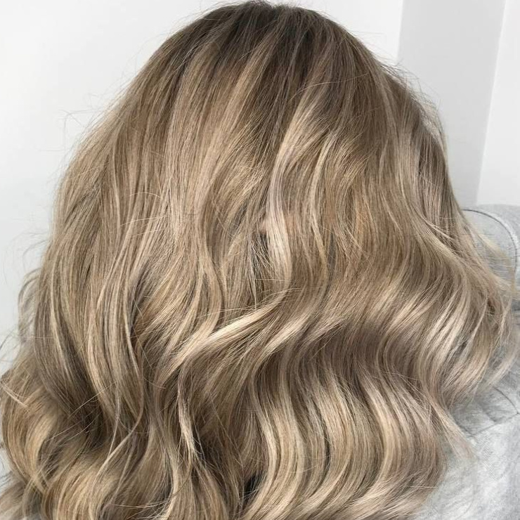 Однотонное окрашивание до поясницы