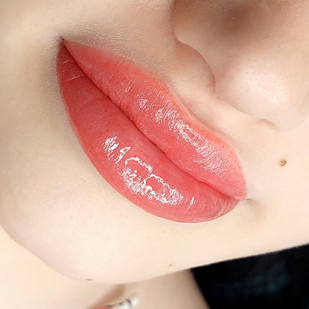 Перманент  Акварельні губи