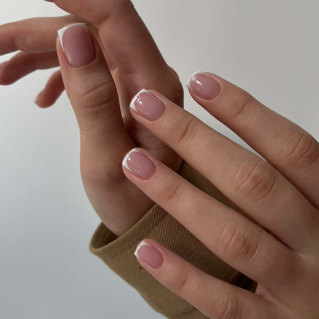 Французский маникюр