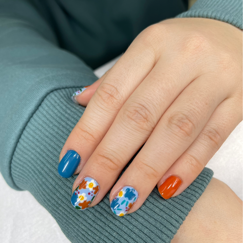 3.2 Маникюр+гельлак+дизайн легкий (без снятия или мое покрытие) ( прайс 01.2025)