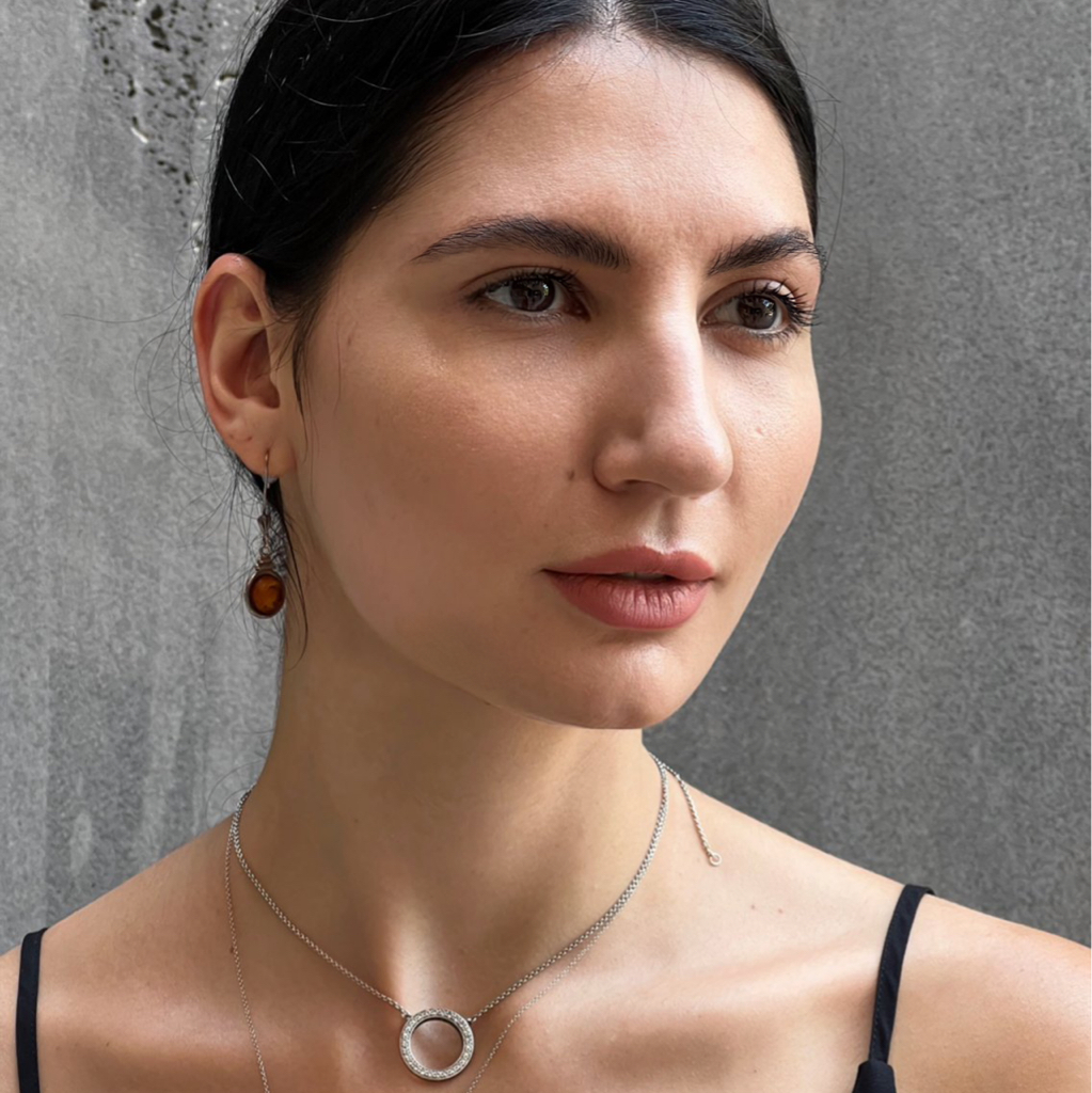 Коррекция/прореживание  бровей