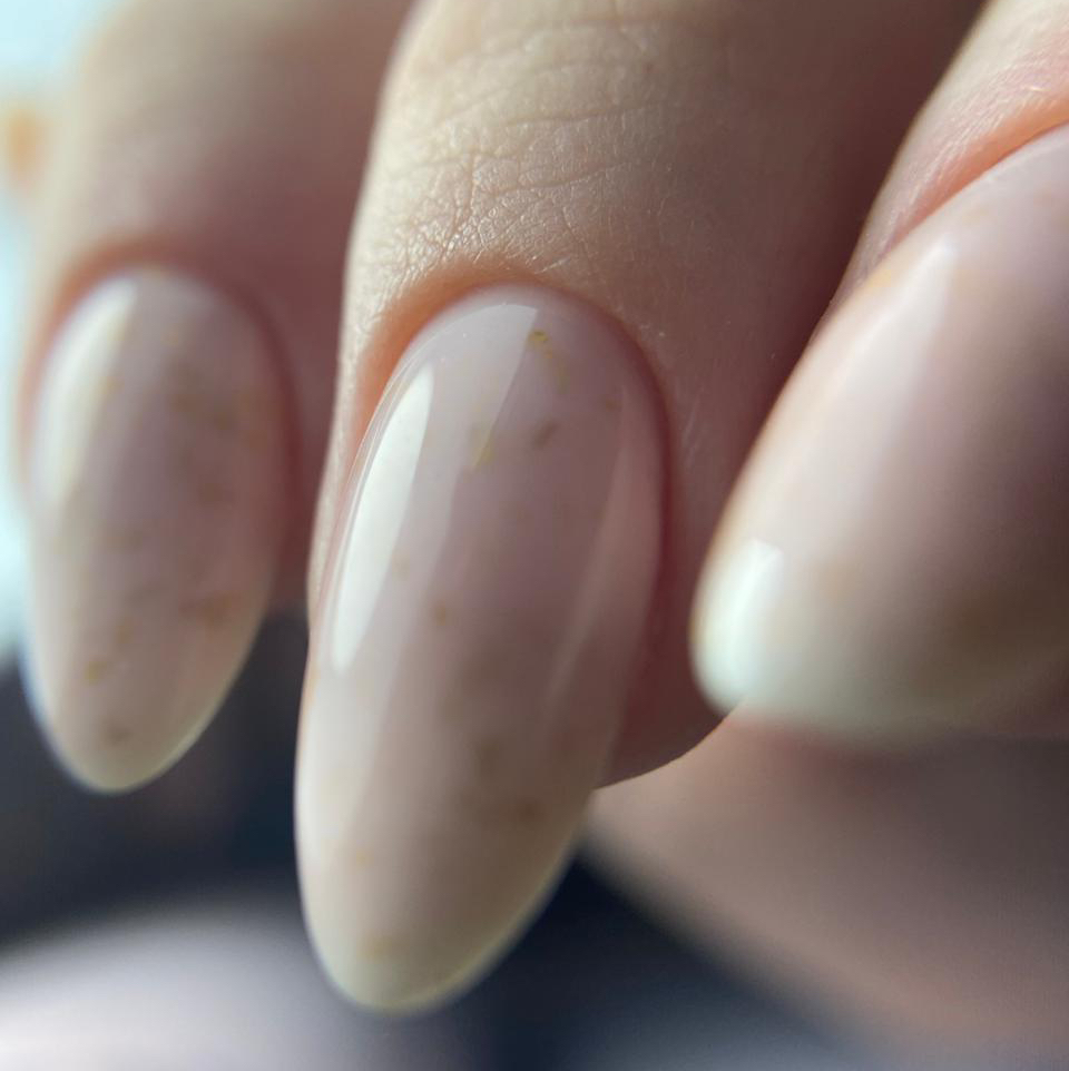 Снятие + маникюр + покрытие + лёгкий ремонт (1-2 ногтя)