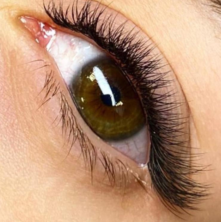 Наращивание ресниц 2д-2,5д