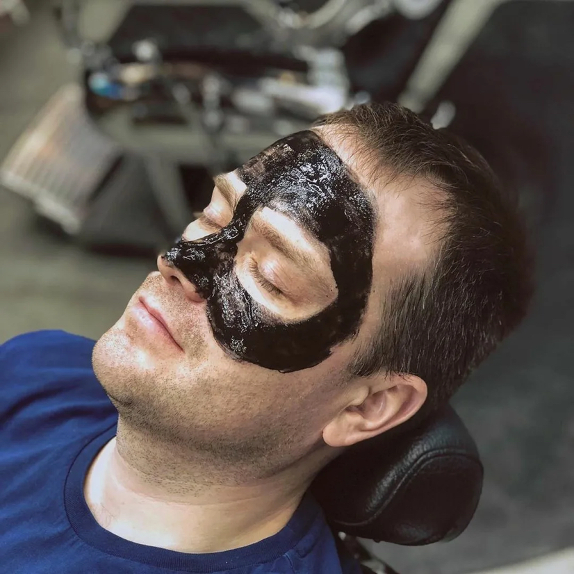 Черная маска