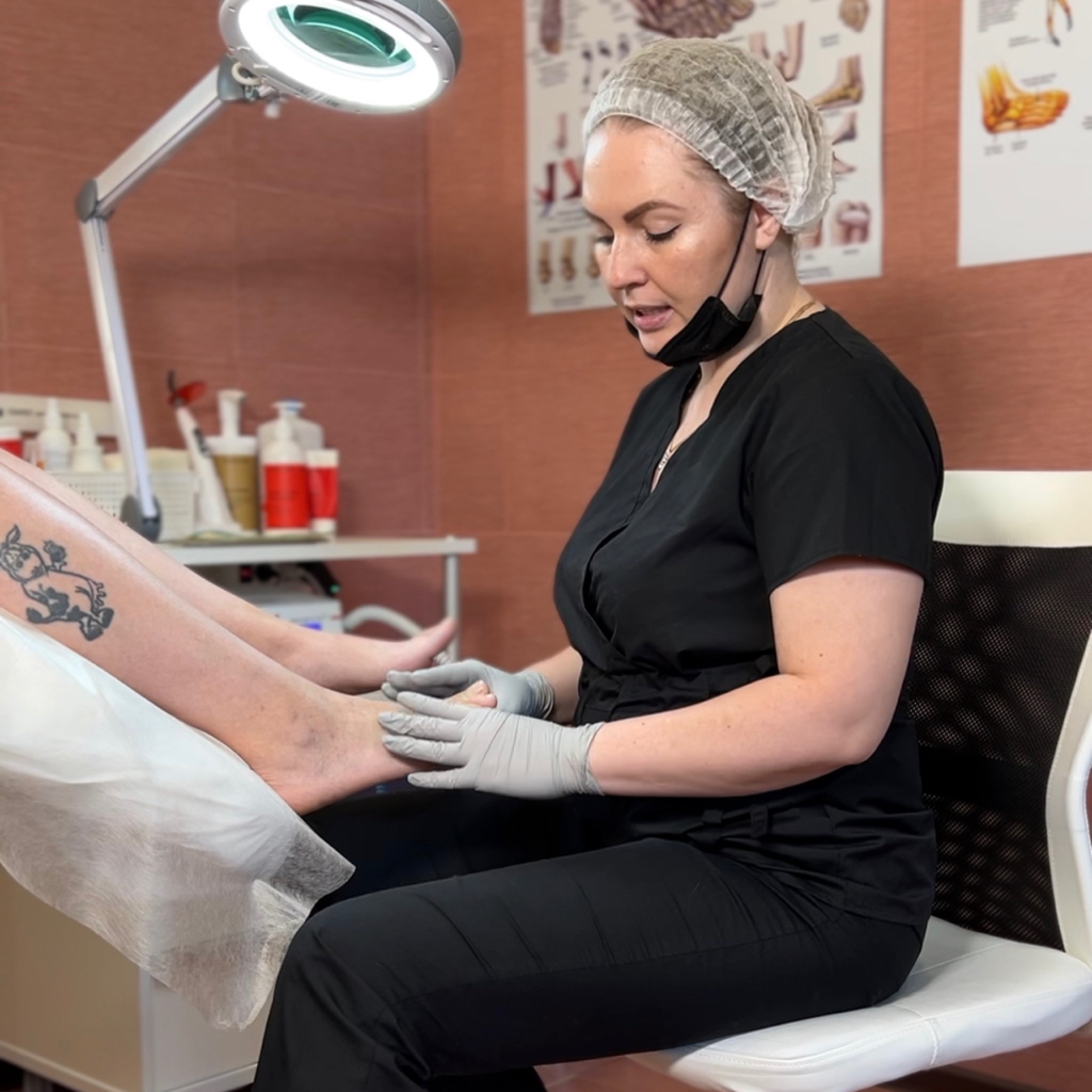 Консультация подолога с последующим проведением процедуры