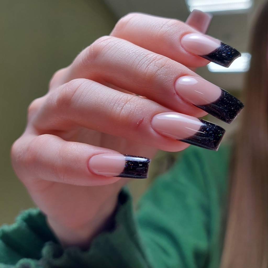 Наращивание ногтей