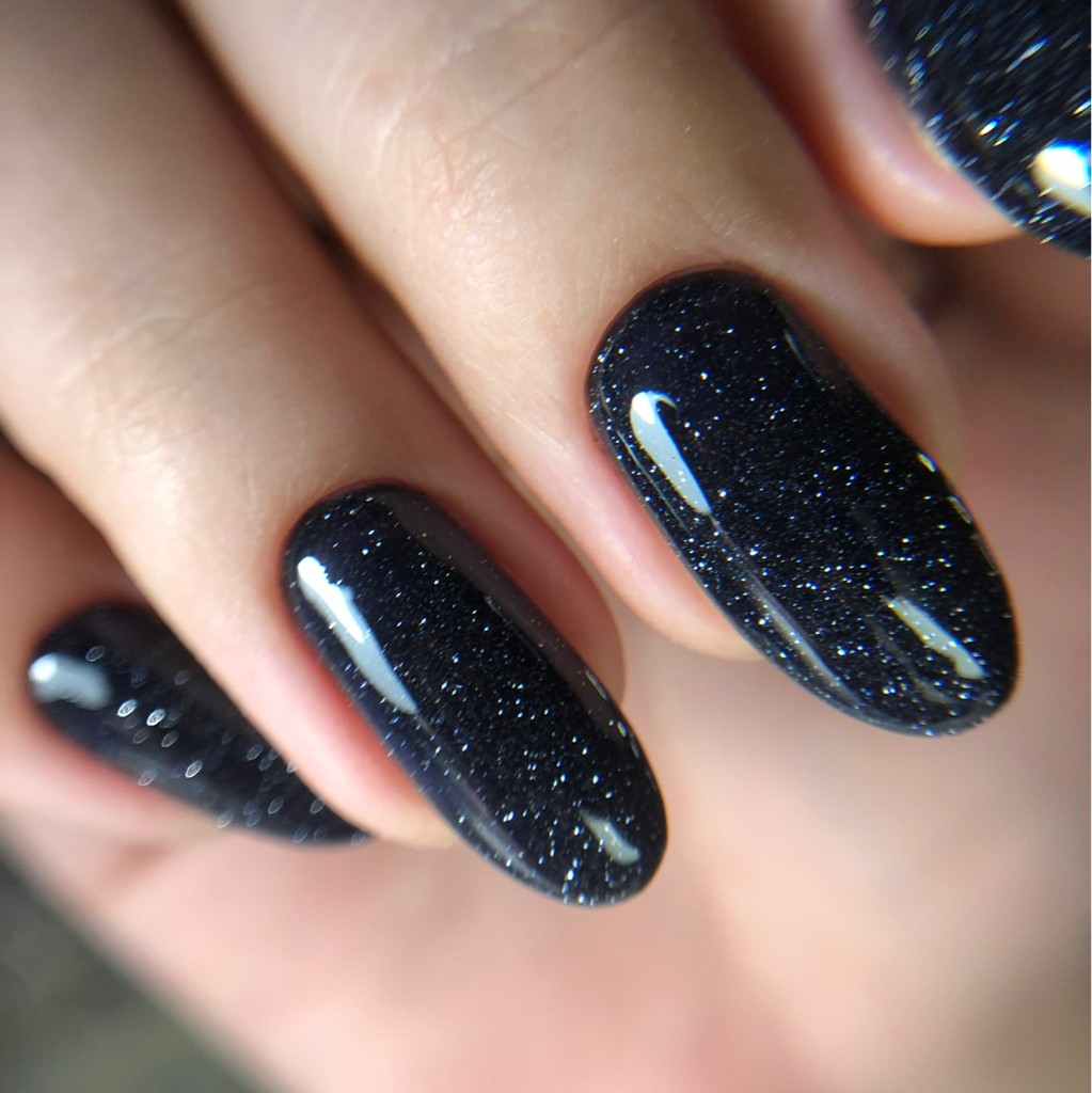 Маникюр + однотонное покрытие