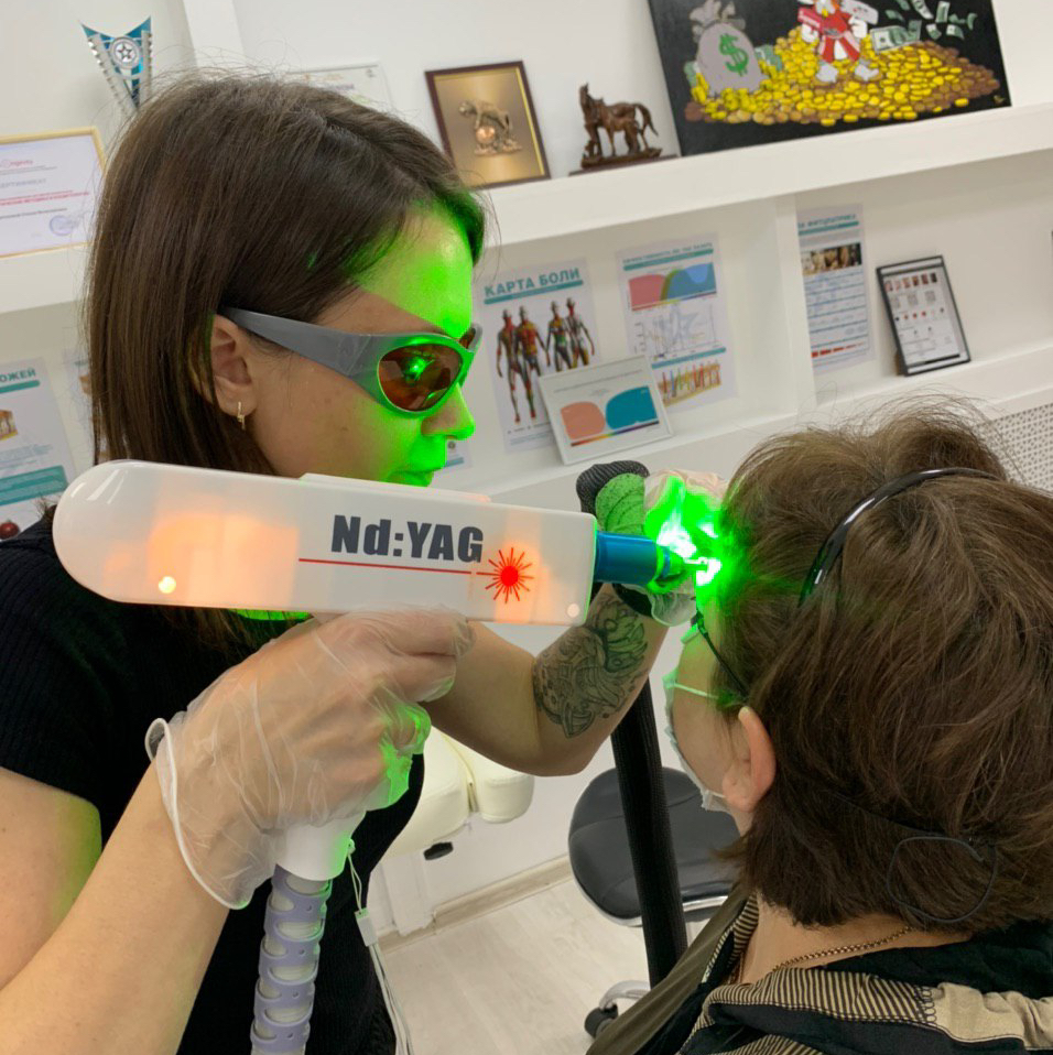 Лазерное удаление перманентного макияжа стрелки (хвостики)