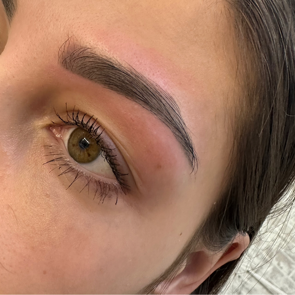 Коррекция/окрашивание бровей