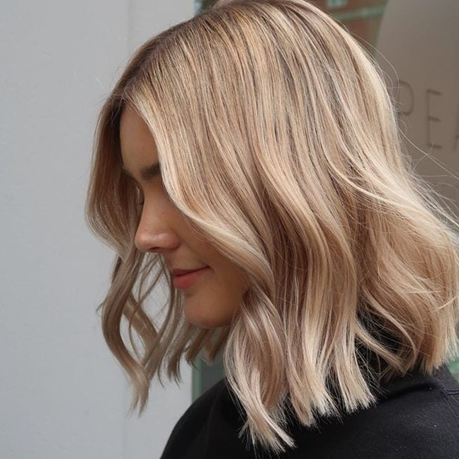 Укладка на средние волосы