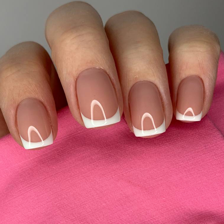 Маникюр с покрытием гель-лак(френч)