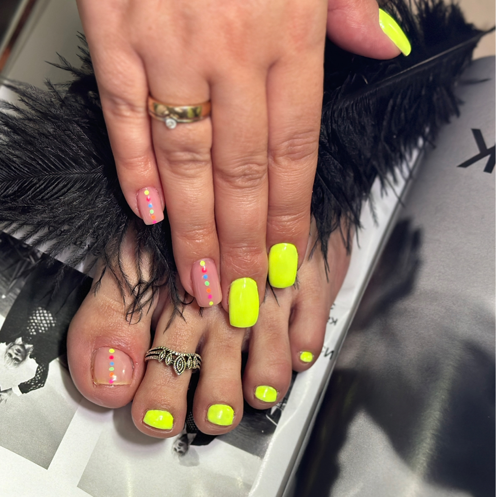 Комплекс маникюр + педикюр