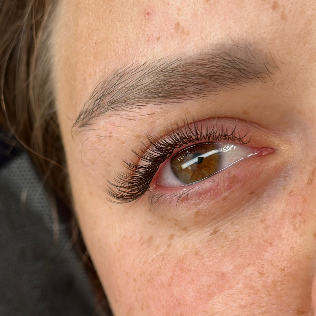 Наращивание ресниц 1.5D