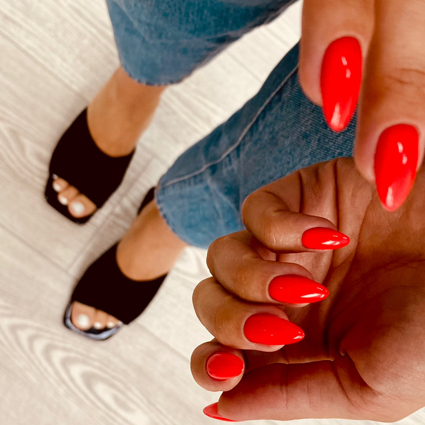 Эстетический маникюр/педикюр с покрытием (обработка пальчики)