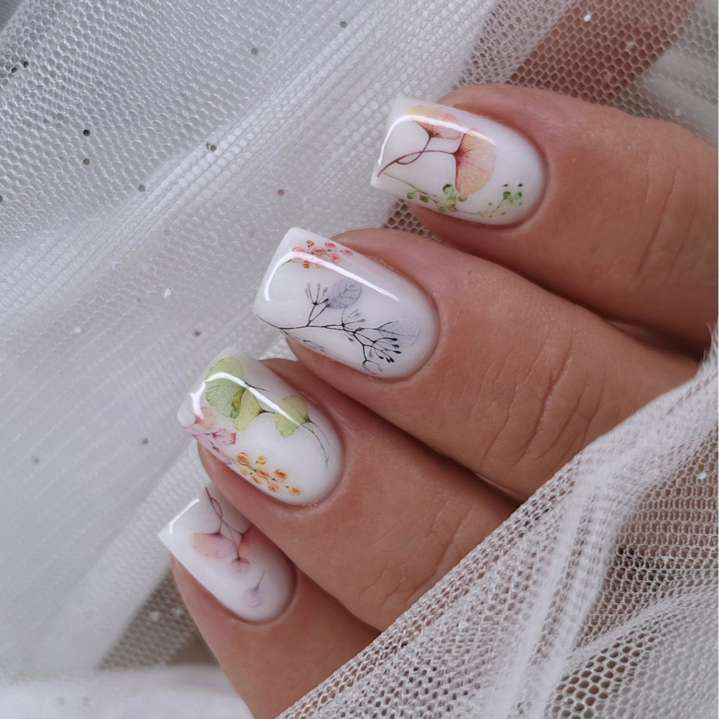 Комплекс «Реставрация» Аппаратный маникюр + покрытие гелем/акригелем (комбинированная техника)