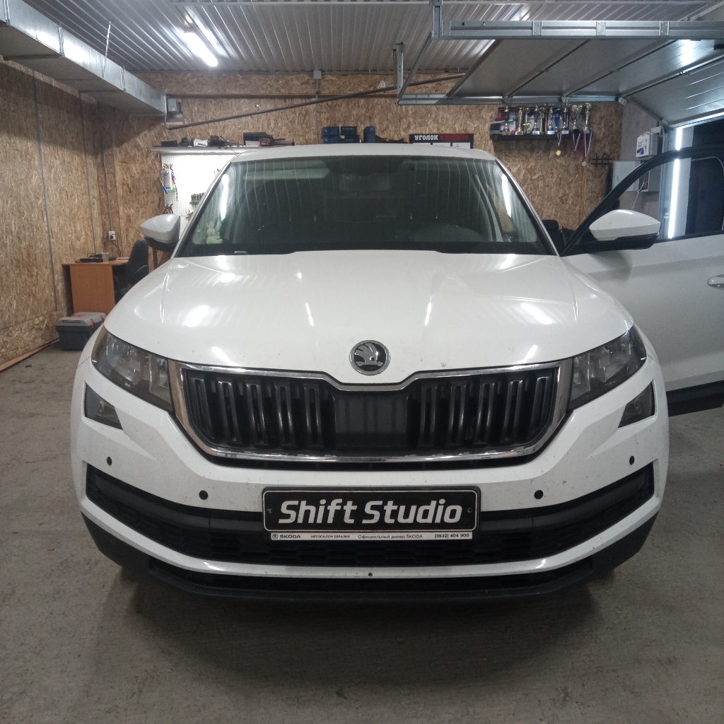 Установка переднего парктроника