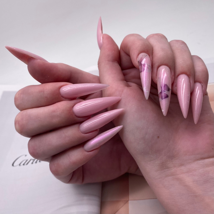 Наращивание ногтей