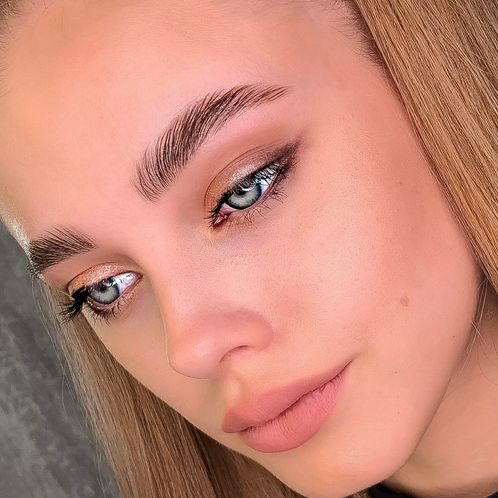 Долговременная укладка бровей