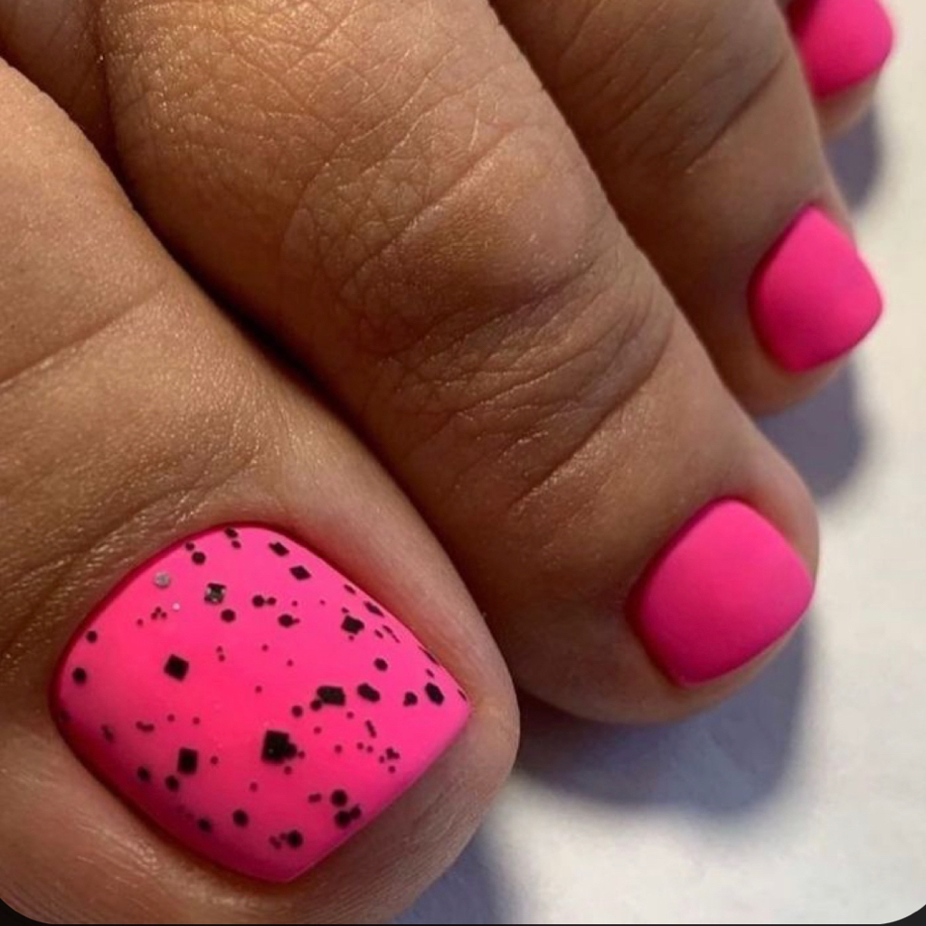 Педикюр с покрытием