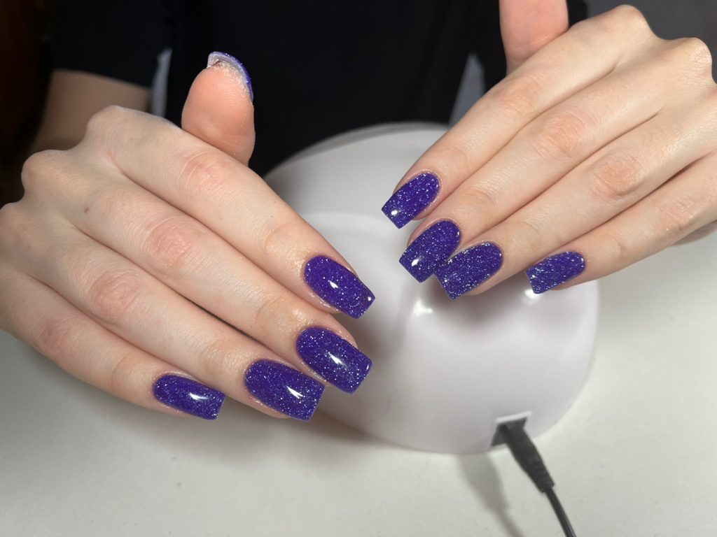 Маникюр с покрытием гель лаком