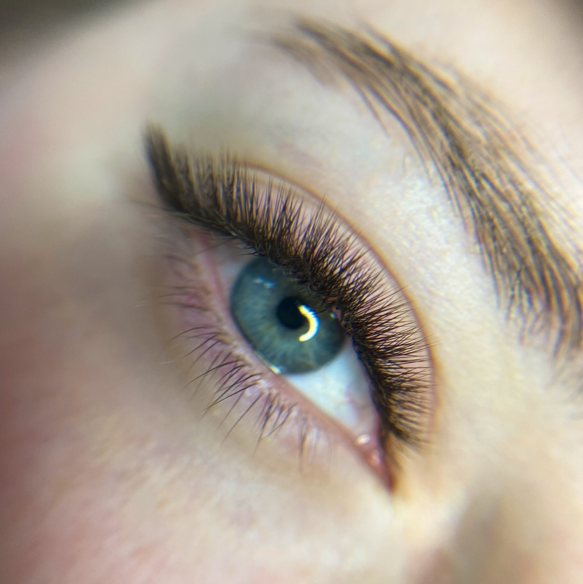 Наращивание ресниц 4-5д