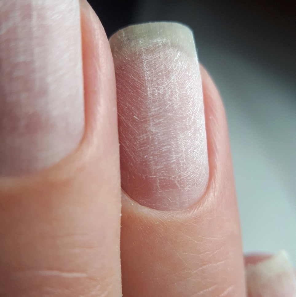 Маникюр без покрытия