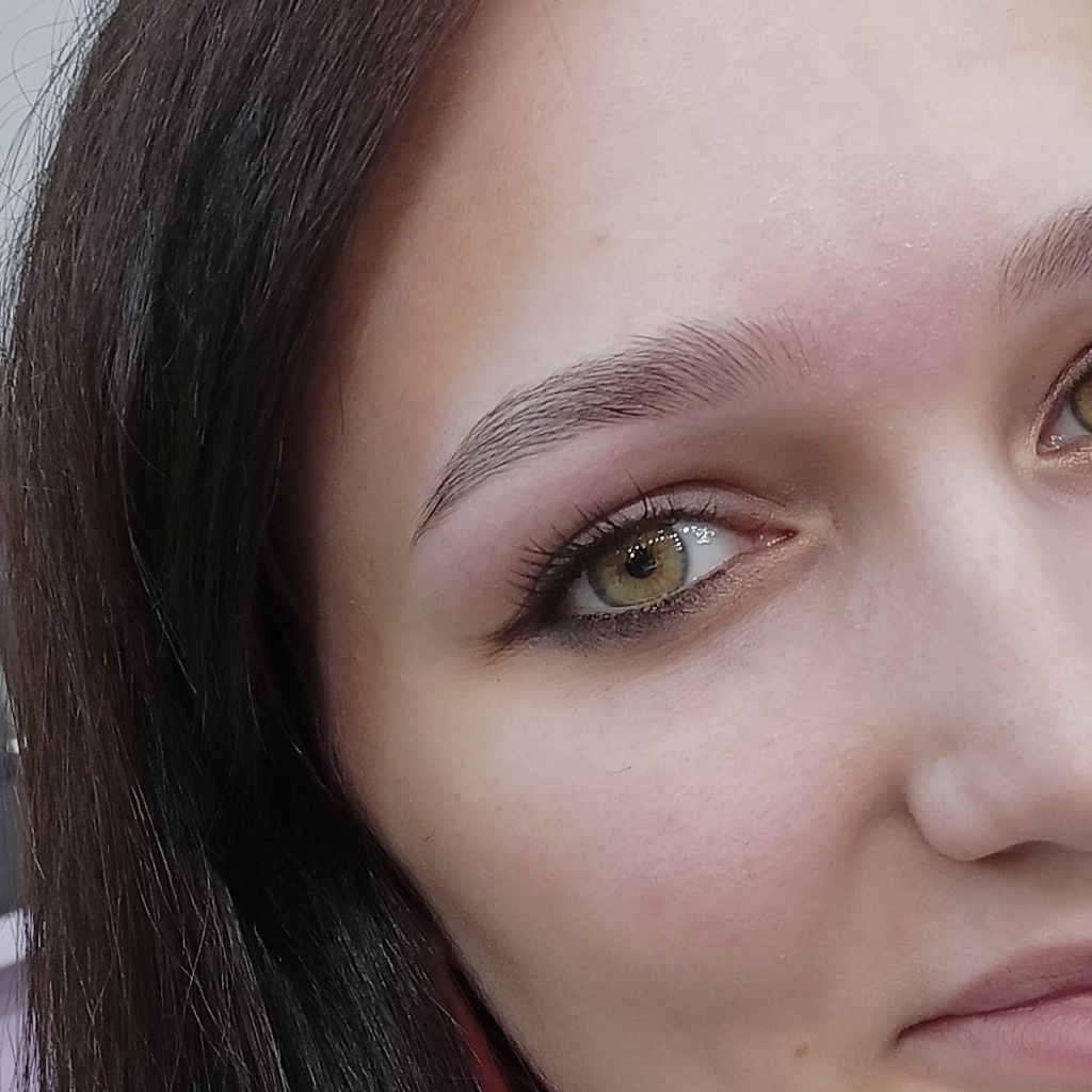 Оформление бровей