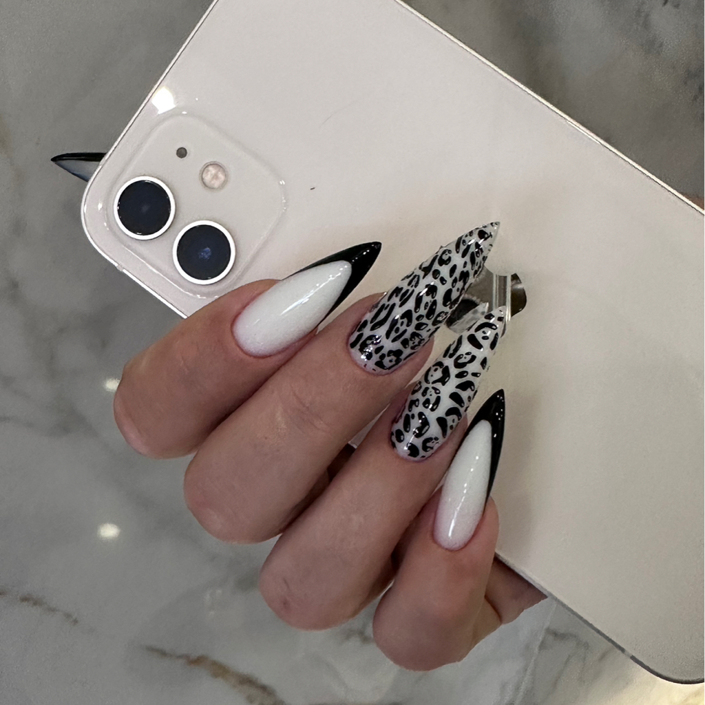 Наращивание ногтей выше средней длины