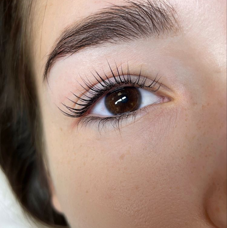 Ламинирование ресниц + окрашивание+ ботокс