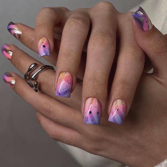 Сложный градиент авторский дизайн, цена указана за 1 руку/до 5 ногтей