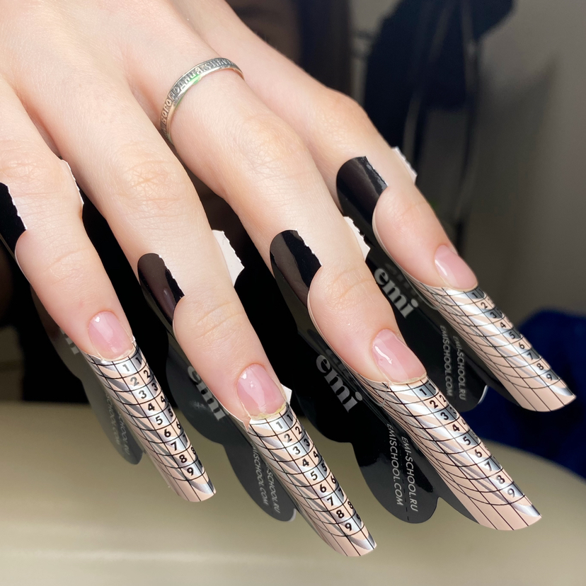 Наращивание ногтей