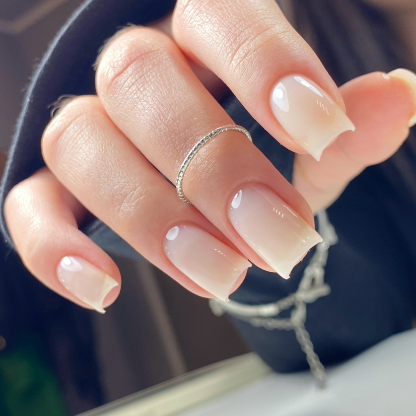 Маникюр с покрытием + укрепление гелем