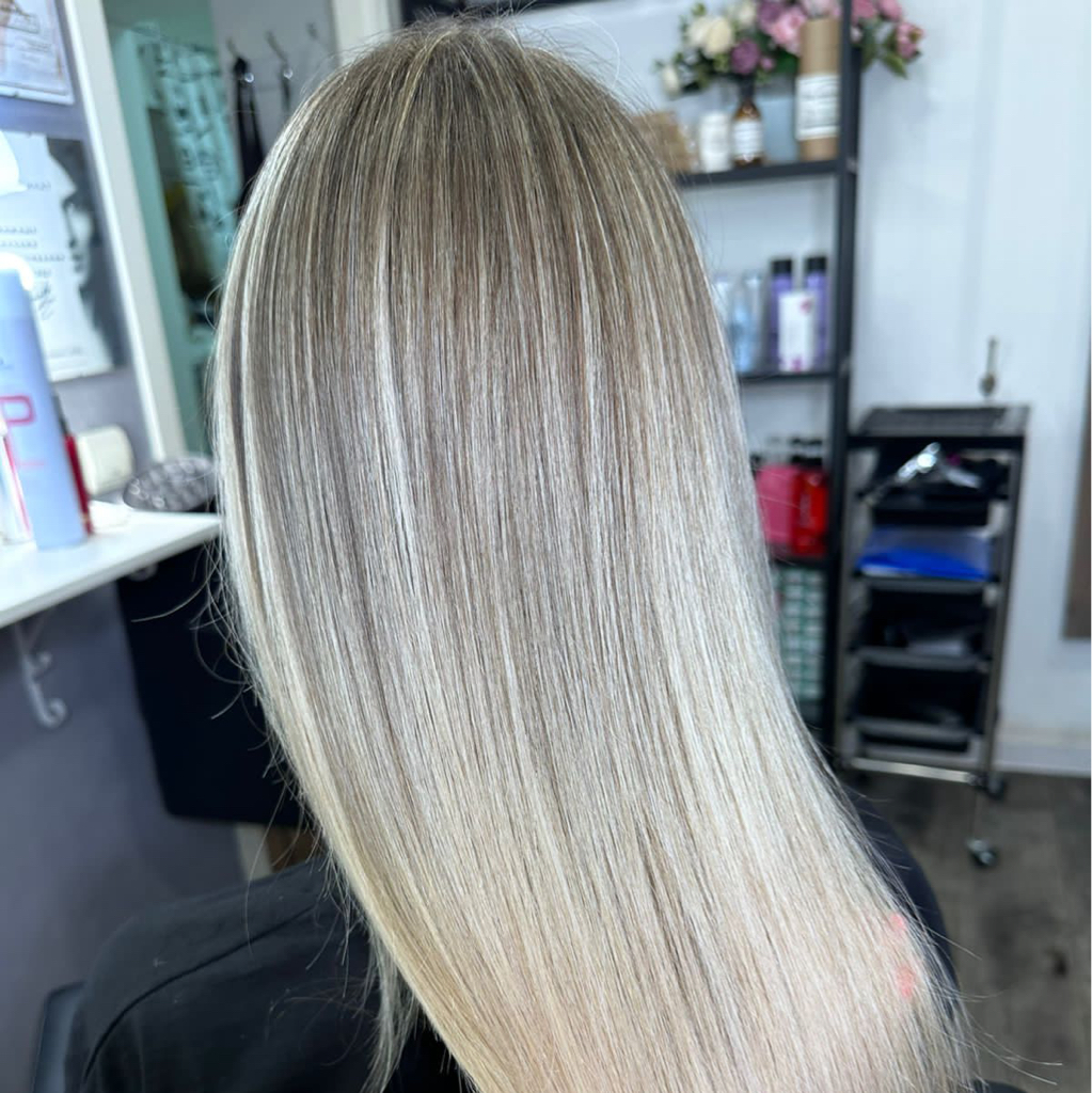 Airtouch/Мелирование/total blond длинные волосы  Осветление CEKO ( Италия ) Тонирование TEFIA  Matrix/Revlon /WELLA/Schwarzkopf   +500/1000