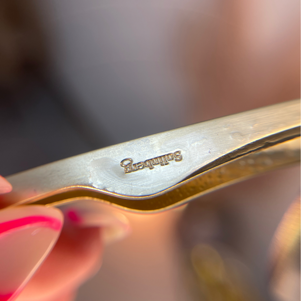 Коррекция бровей