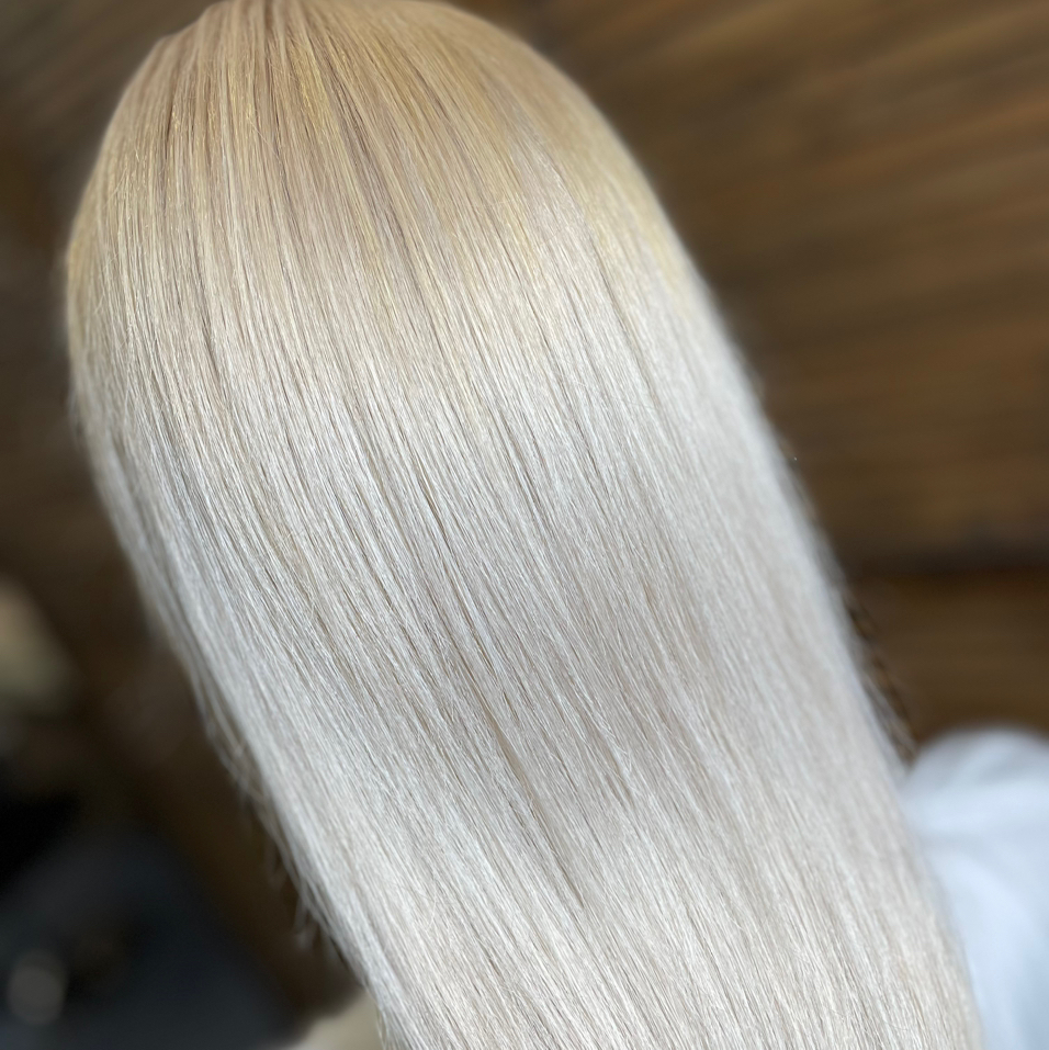 Осветление корней и тонирование ( Тотал блонд )