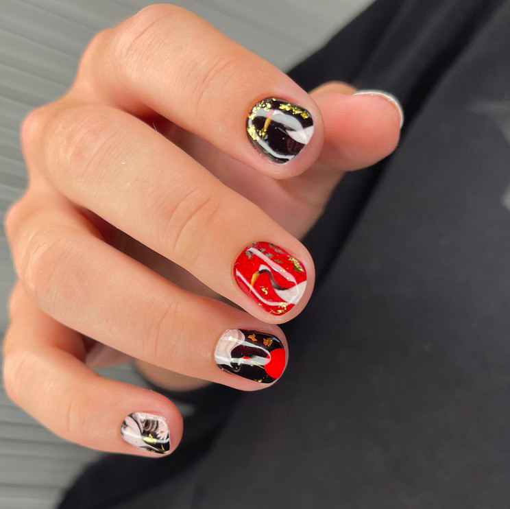 Пилочный маникюр + пленки (подолог)