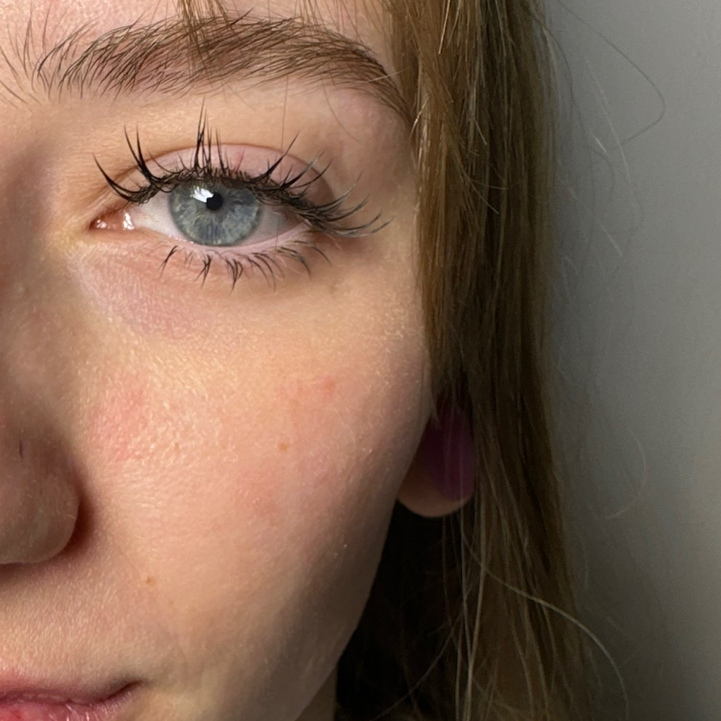 Наращивание нижних ресниц