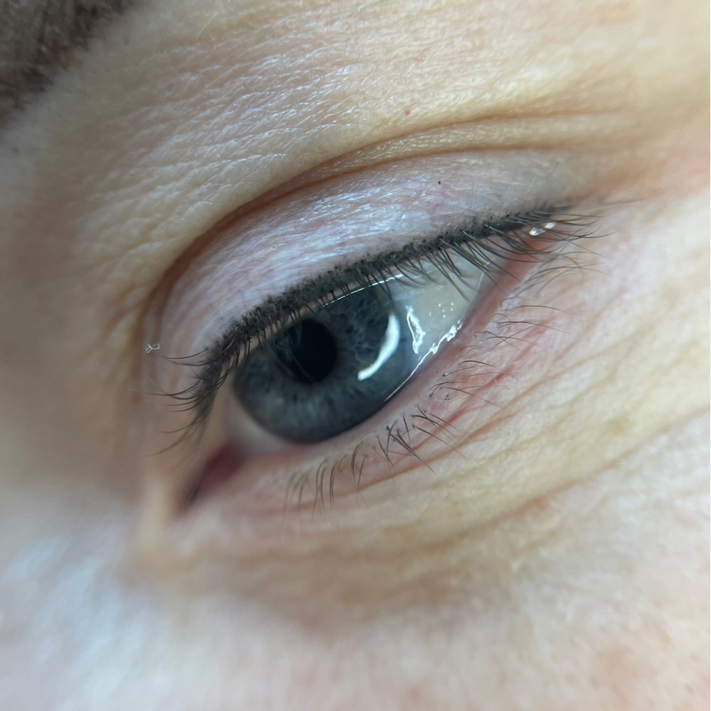 Межресничный контур