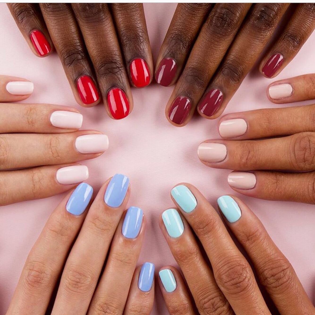 Аппаратный маникюр+укрепление с покрытием в один тон