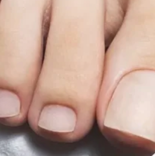 Мне педикюр, красить не будем